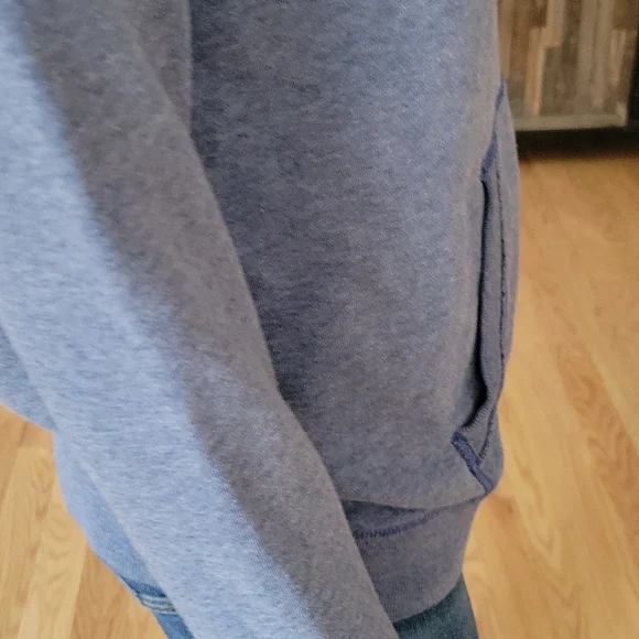 Under Armour hoodie - Picture 6 of 10